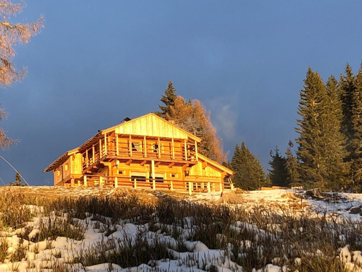 Rifugio De Doo Villa San Nicolo di Comelico Exteriör bild